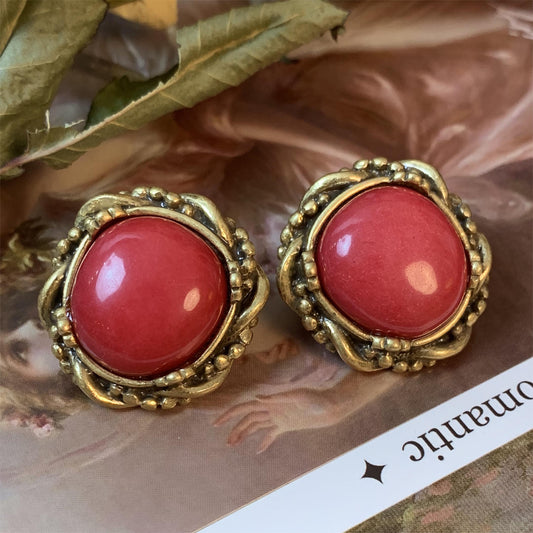 Natural rouge stone vintage earrings