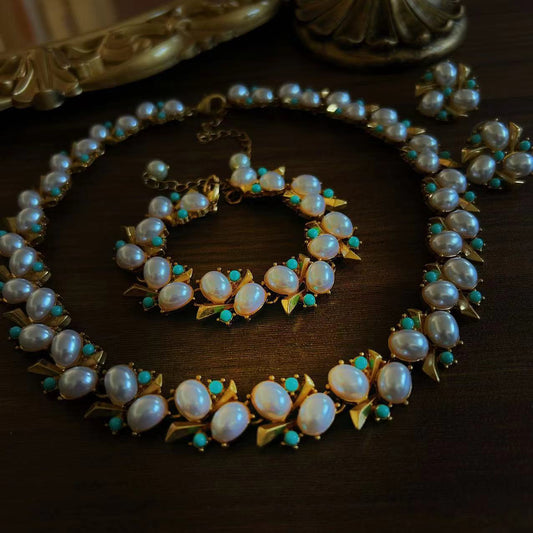 Retro pearl necklace bracelet earrings set